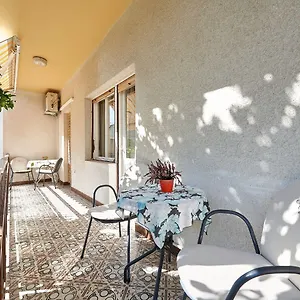  Apartament And Ivo